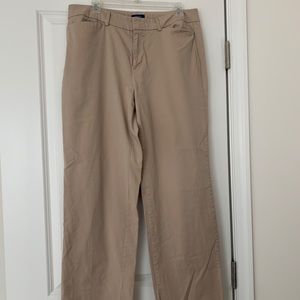 Woman’s dockers - ideal fit - beige size 12 med